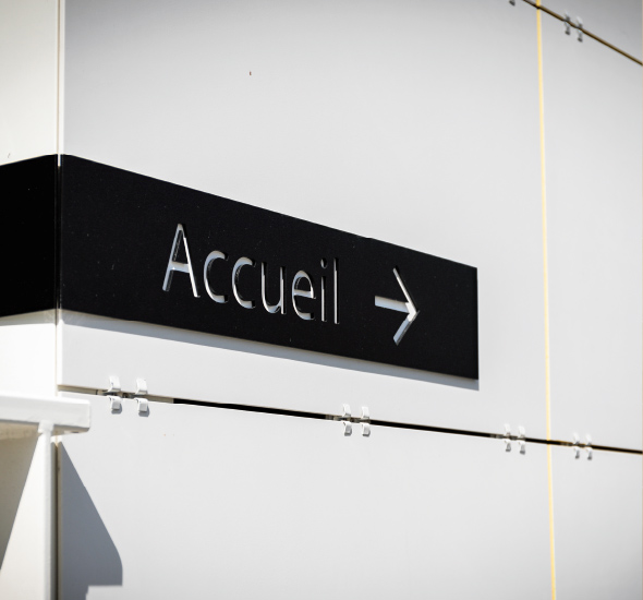 signalétique sur mesure santé wayfinding design